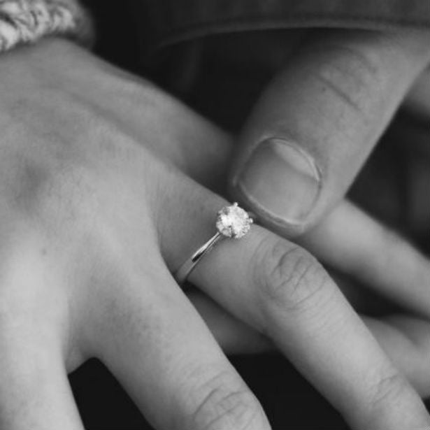 Thinking Of a 1 Carat Diamond Ring? We Answered All of Your Potential Questions