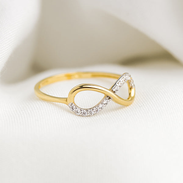 Infinity Jewelry: A Meaningful and Timeless Gift